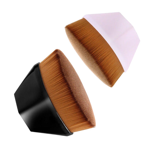fotografia do Pincel de Maquiagem Perfect Cover kit com dois pinceis sendo um da cor preta e outro rosa